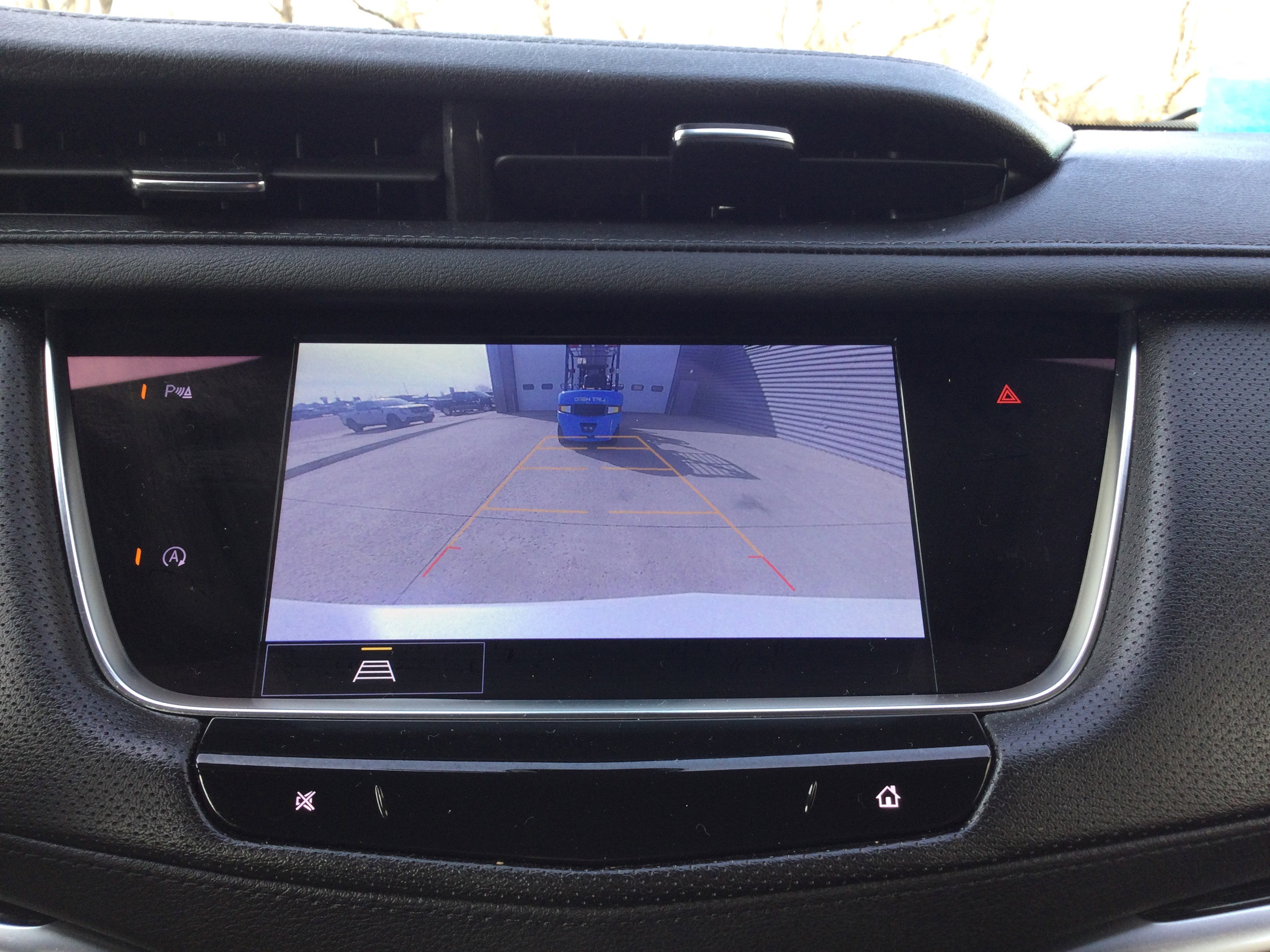 Used 2025 Cadillac XT5 Premium Luxury image 13