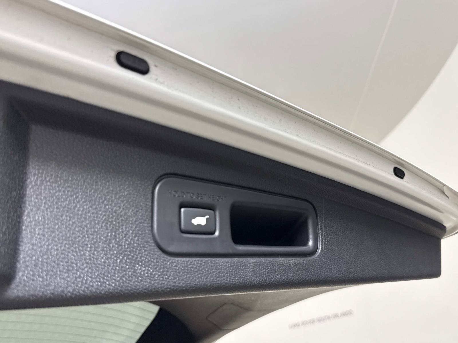 Used 2025 Honda Odyssey Elite image 10