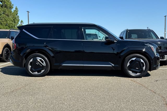 Certified 2024 Kia EV9 Land AWD/4WD image 3