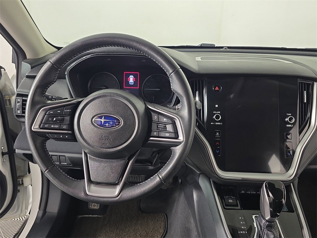 Used 2025 Subaru Outback Premium image 9