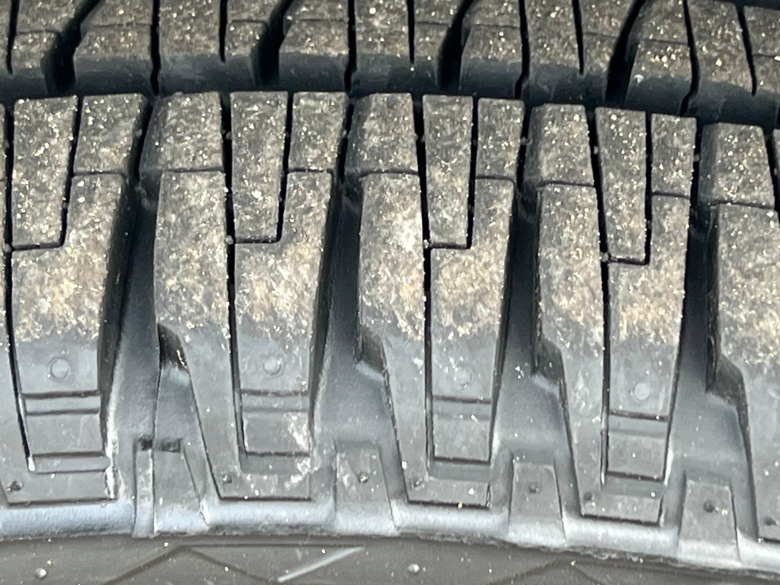 Certified 2024 Chevrolet Equinox Premier FWD image 9