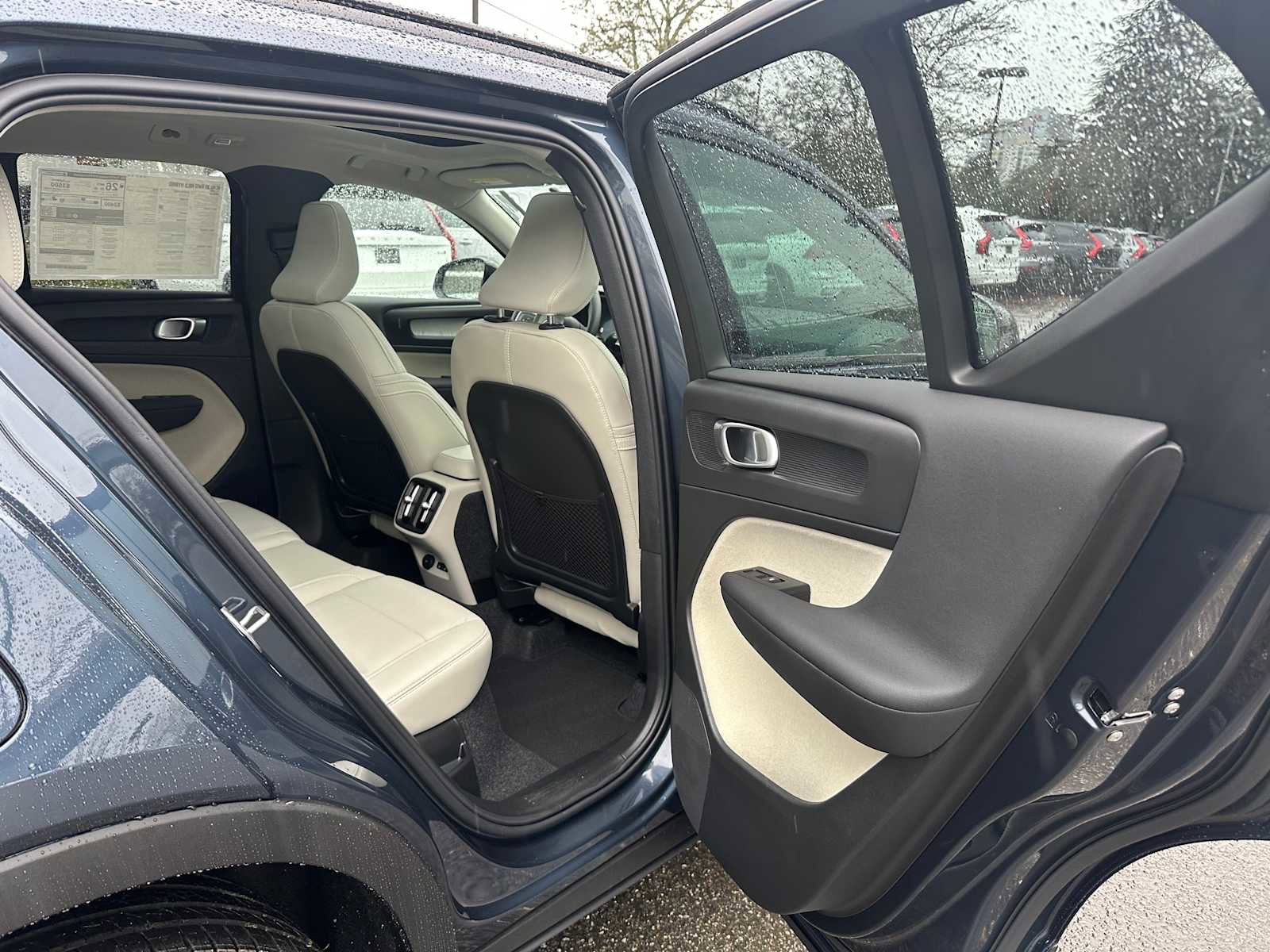 New 2026 Volvo XC40 B5 Ultra w/ Climate Package image 13