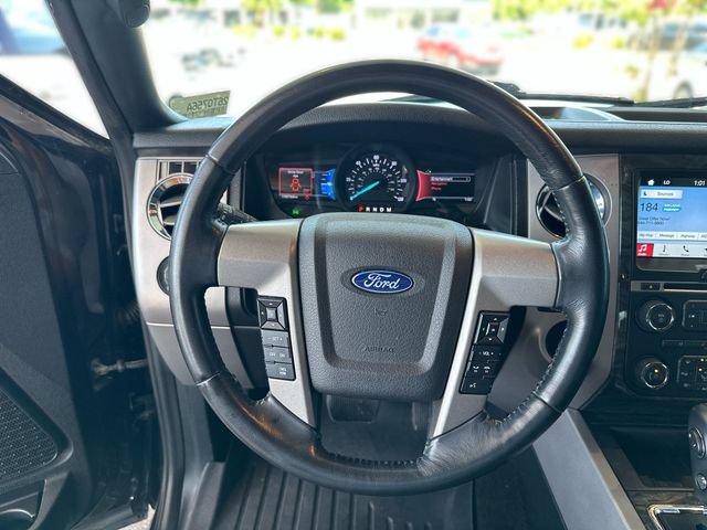 Used 2017 Ford Expedition Limited w/ Equipment Group 301A AWD/4WD image 15