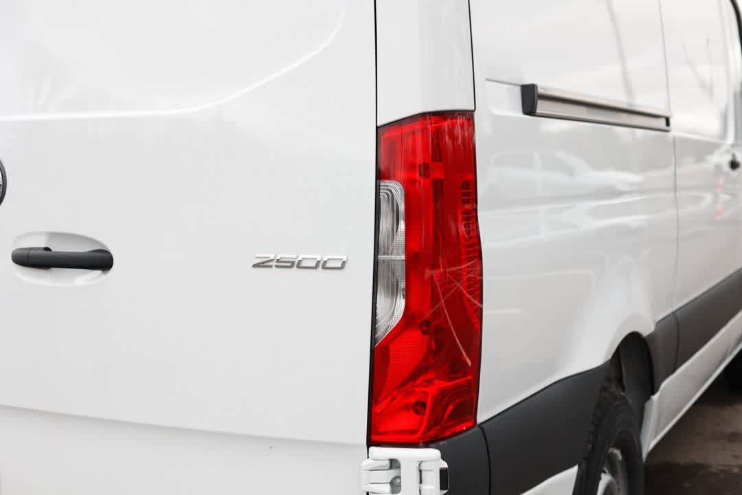 New 2025 Mercedes-Benz Sprinter 2500 image 36