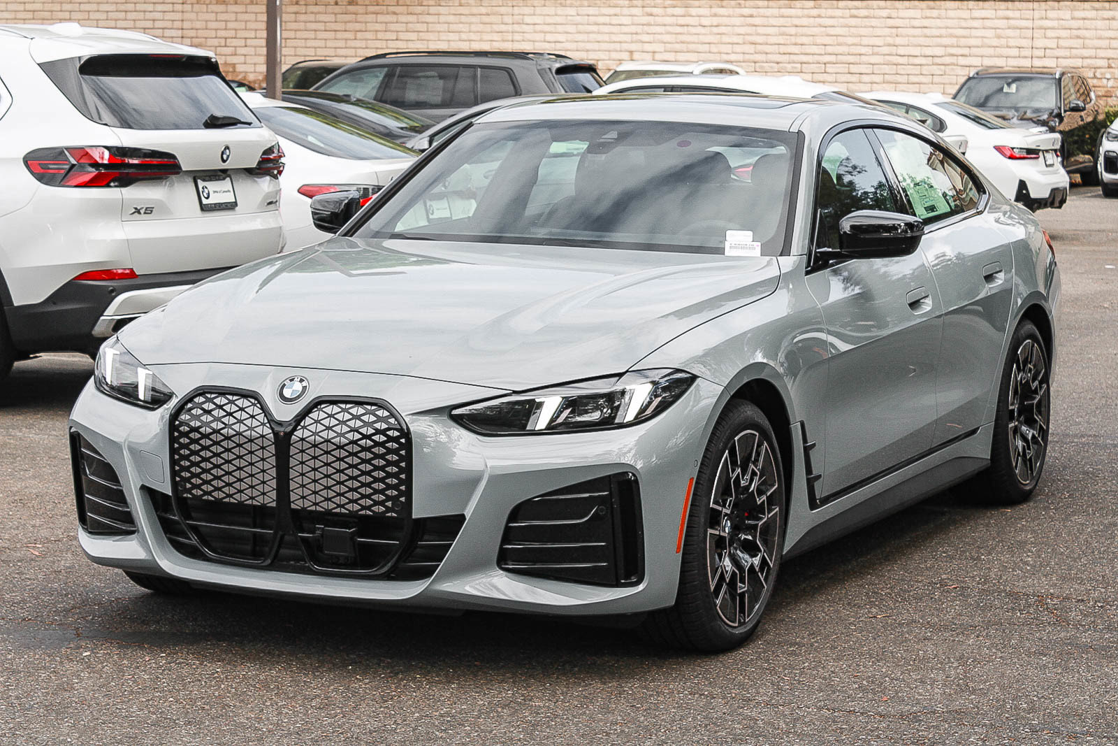 New 2026 BMW i4 eDrive40 w/ M Sport Package RWD image 3