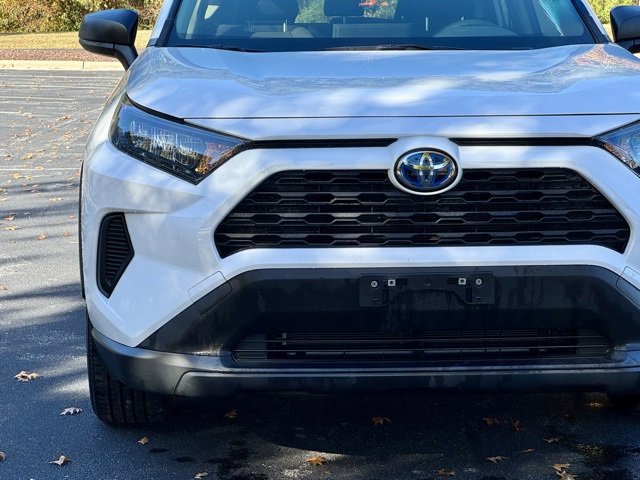 Used 2022 Toyota RAV4 LE image 13