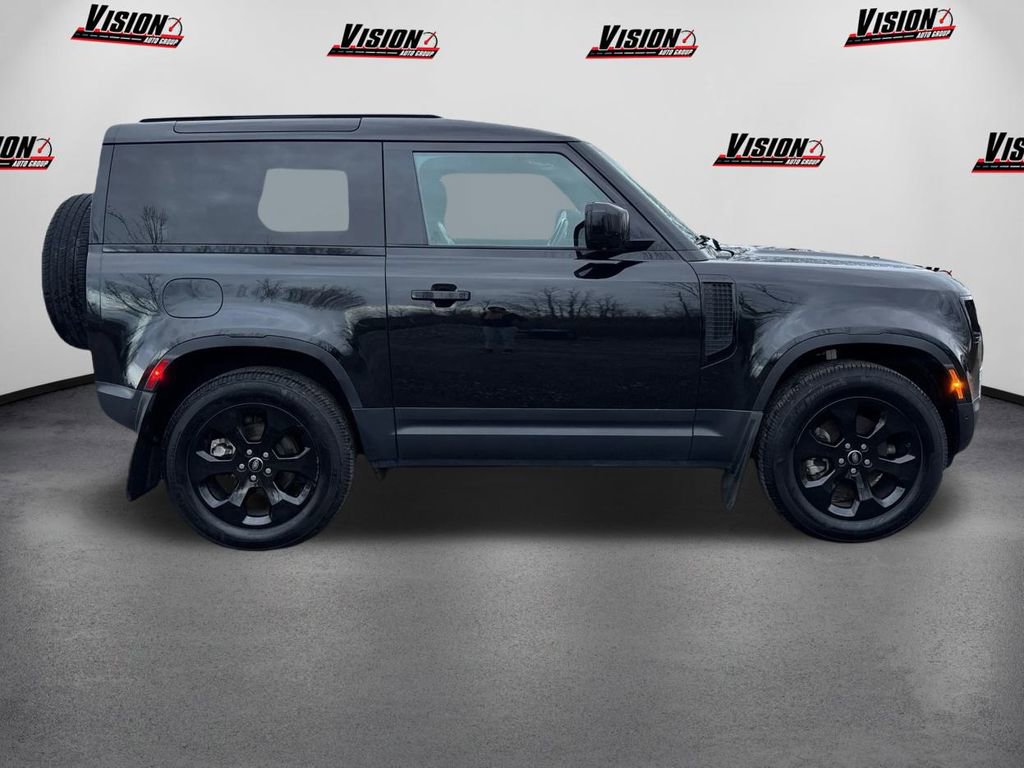 Used 2023 Land Rover Defender 90 S image 4