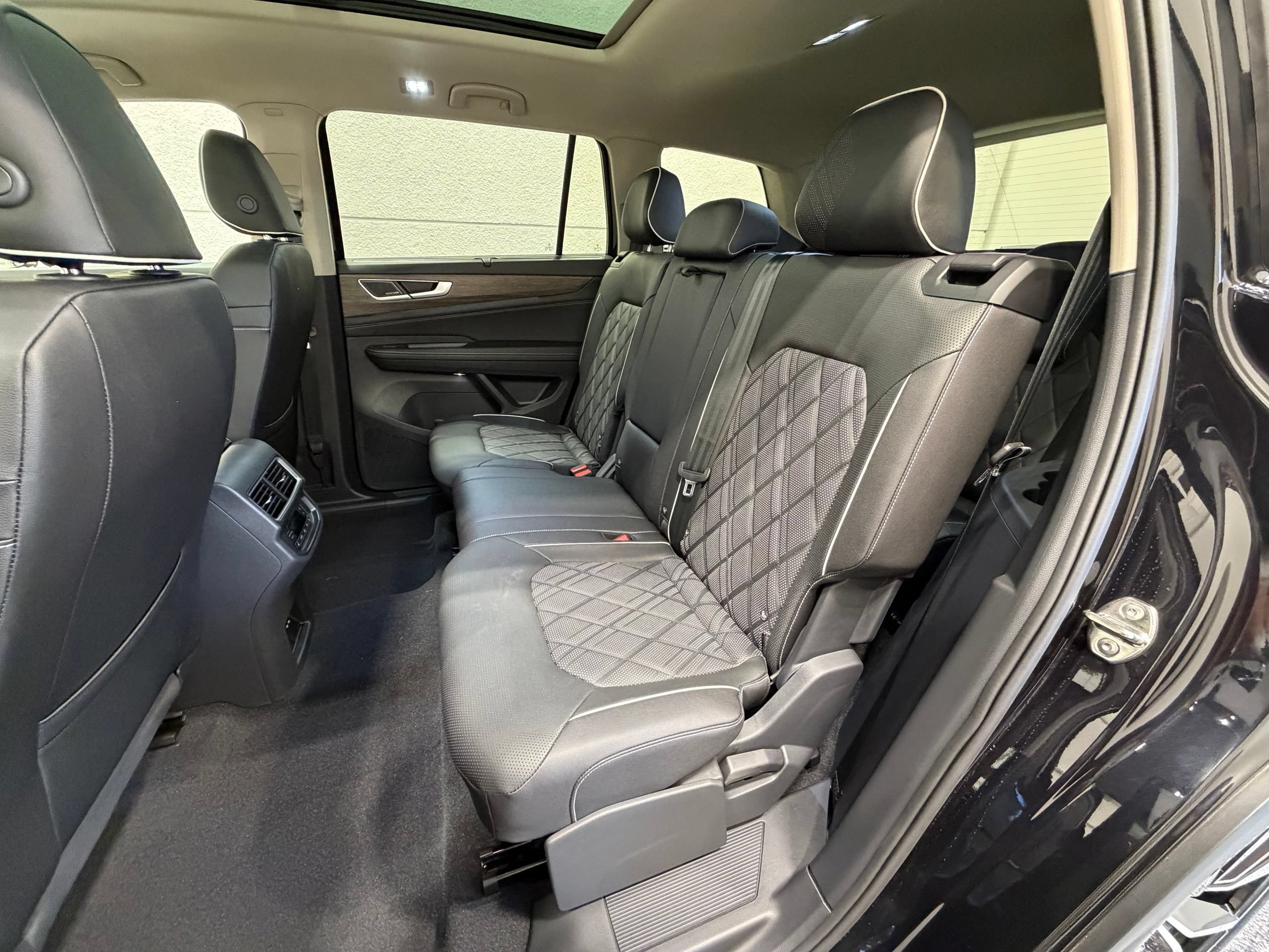 New 2026 Volkswagen Atlas SEL Premium R-Line AWD/4WD image 22