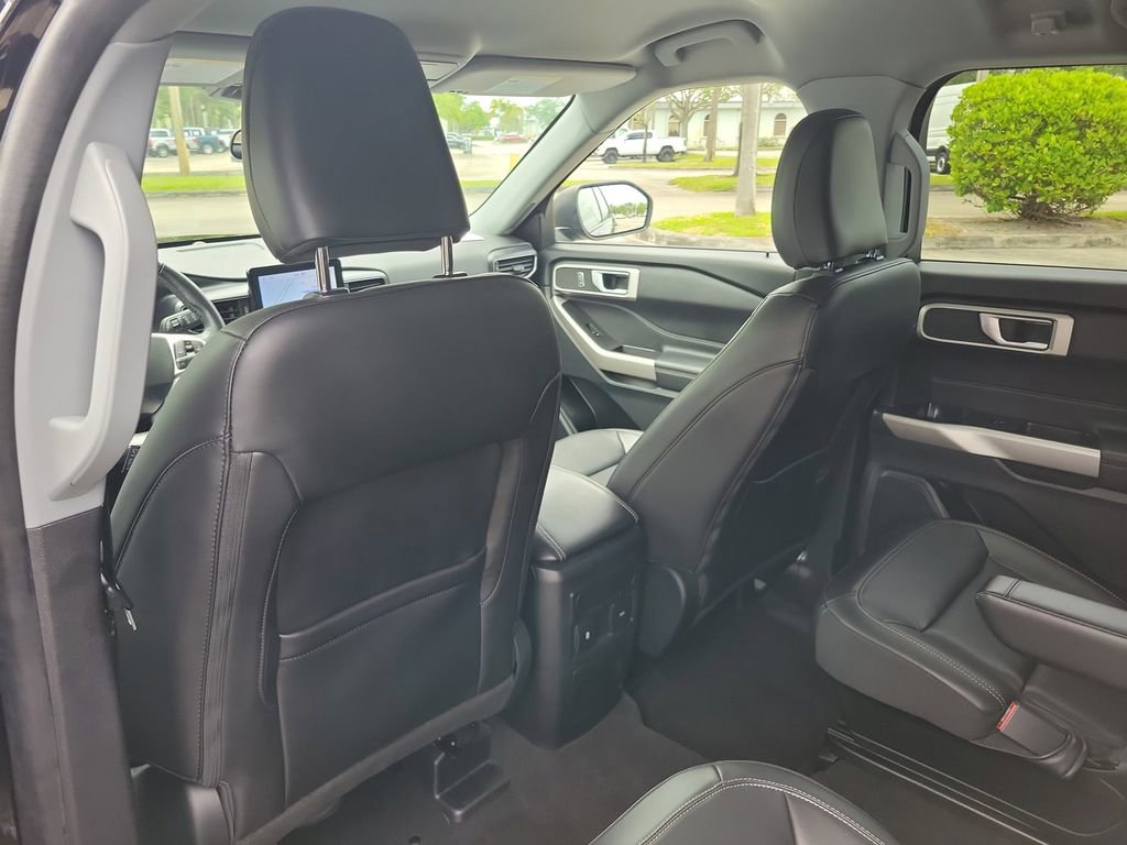 Certified 2023 Ford Explorer XLT w/ Equipment Group 202A image 12