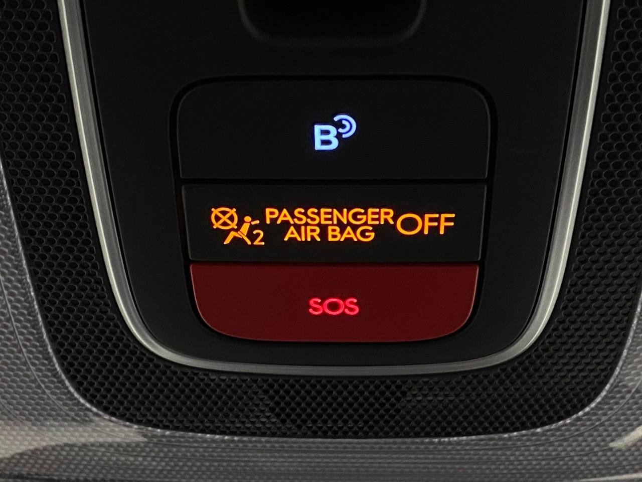 Certified 2025 Hyundai Elantra SEL FWD image 28