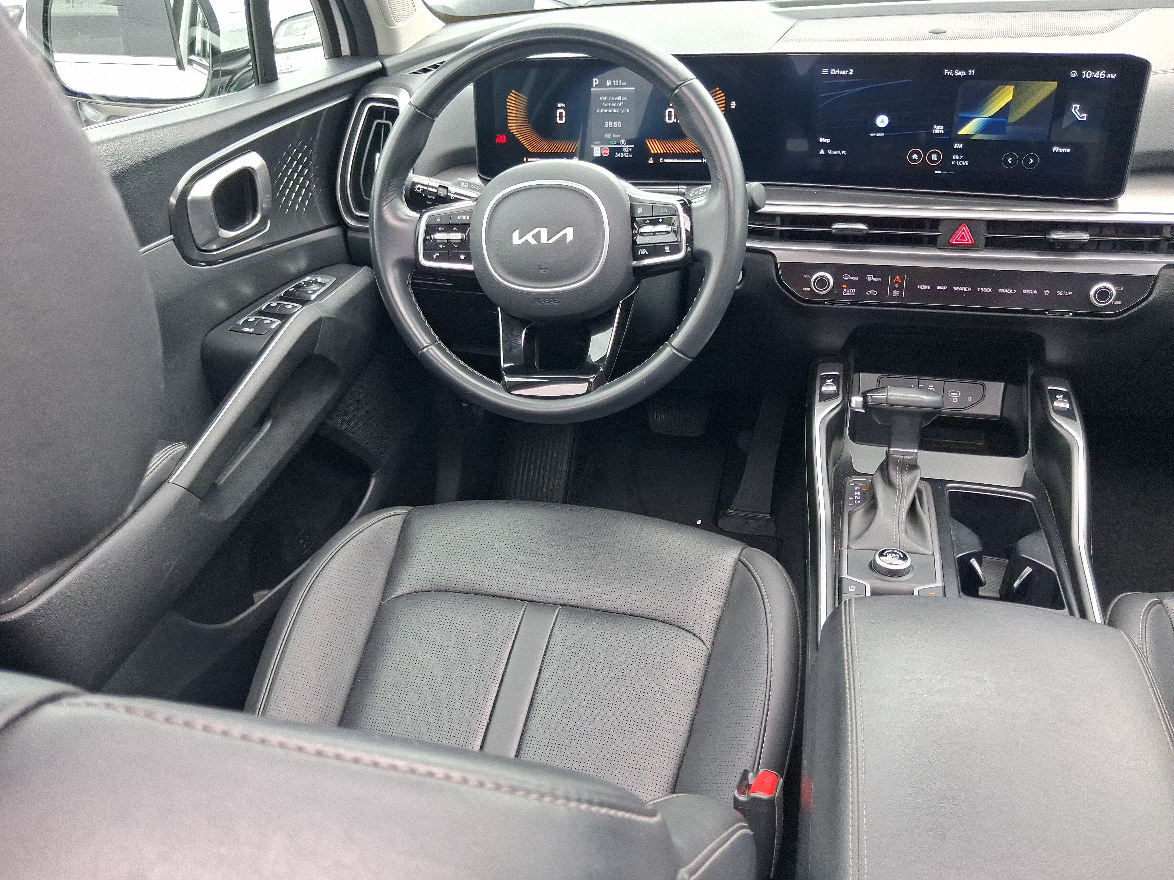 Used 2025 Kia Sorento EX w/ Panoramic Sunroof Package FWD image 9