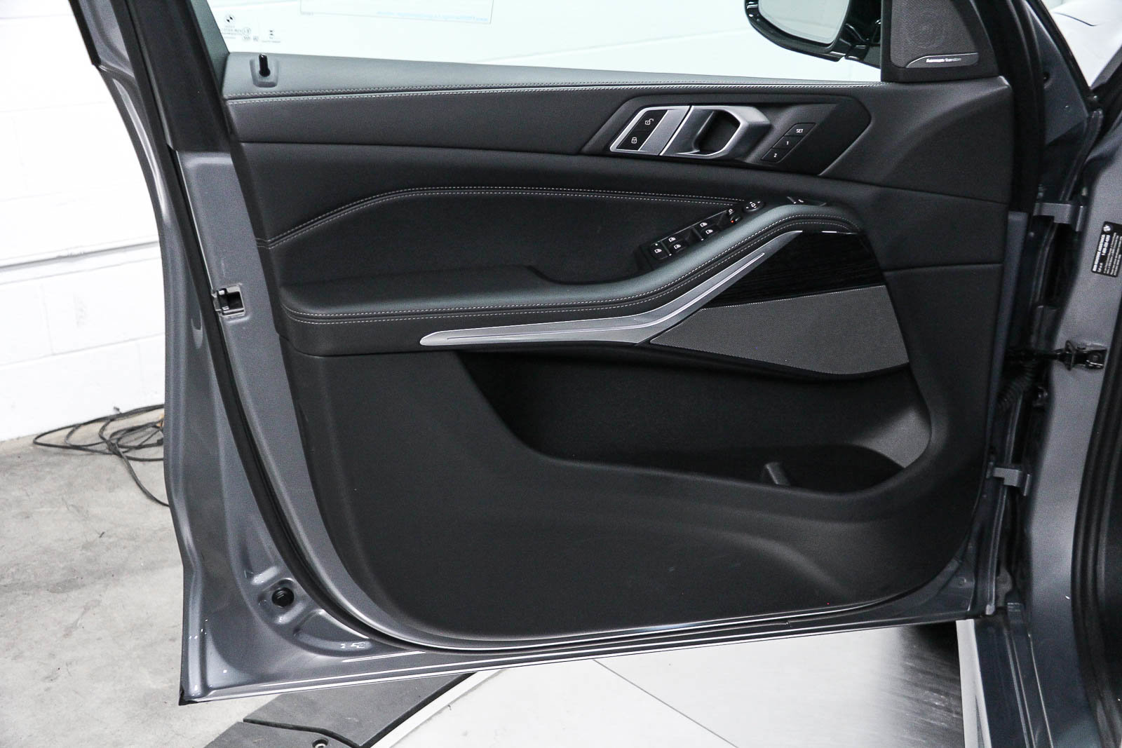 Certified 2024 BMW X5 sDrive40i w/ M Sport Package image 22