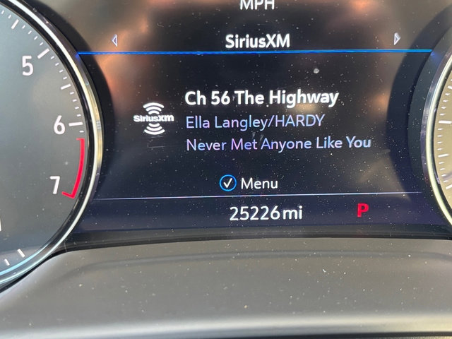 Used 2022 Buick Envision Essence w/ Safety Package image 17