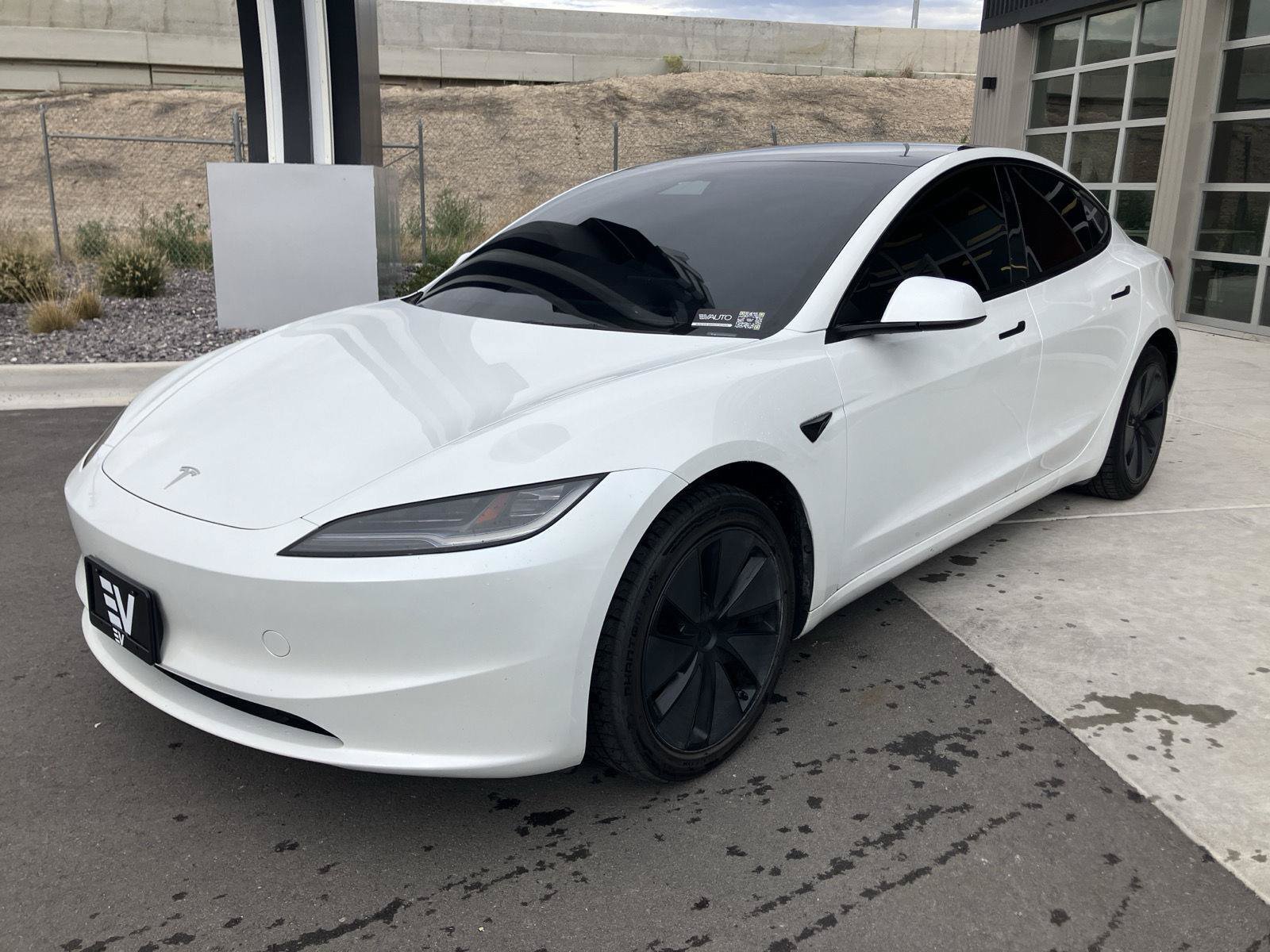 Used 2024 Tesla Model 3 Long Range AWD/4WD image 4