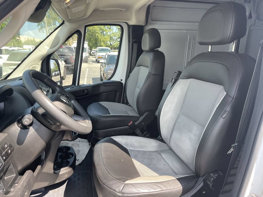 Used 2025 RAM ProMaster 2500 w/ Convenience Group FWD image 6