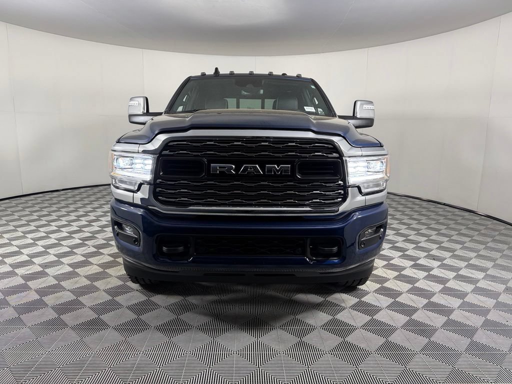 Used 2024 RAM 3500 Limited AWD/4WD image 4