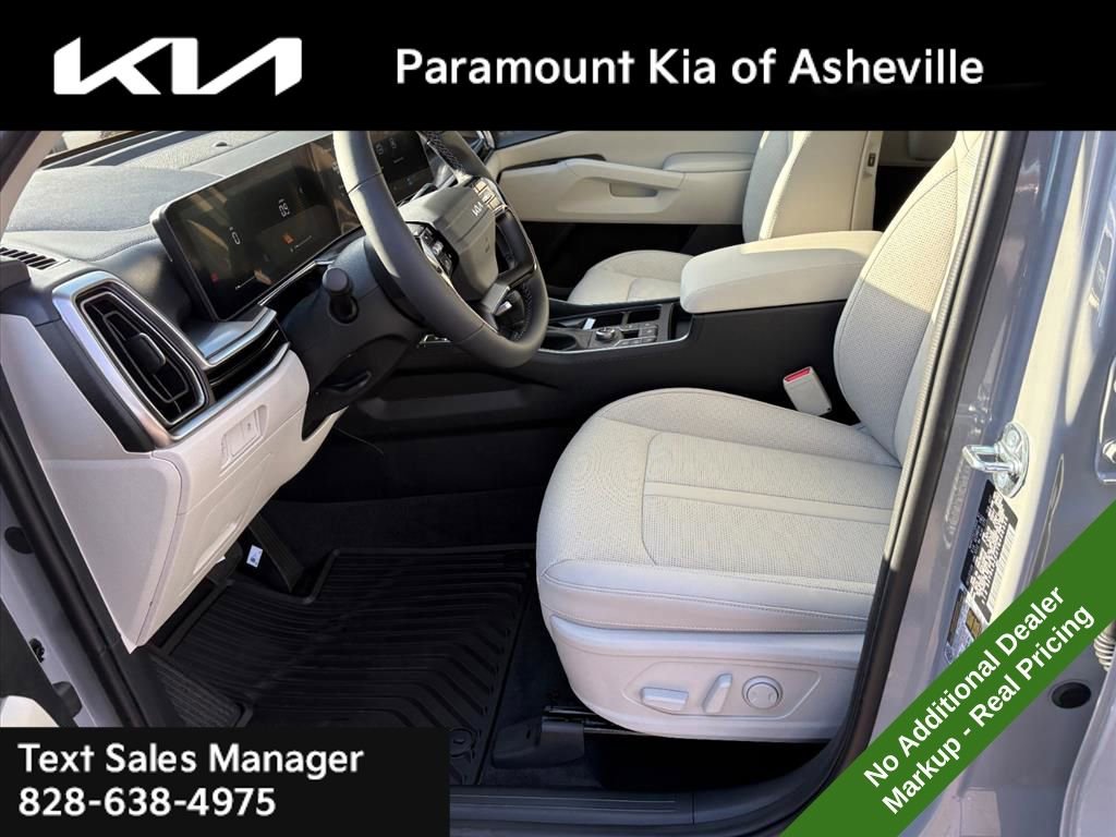 New 2026 Kia Sorento S image 17