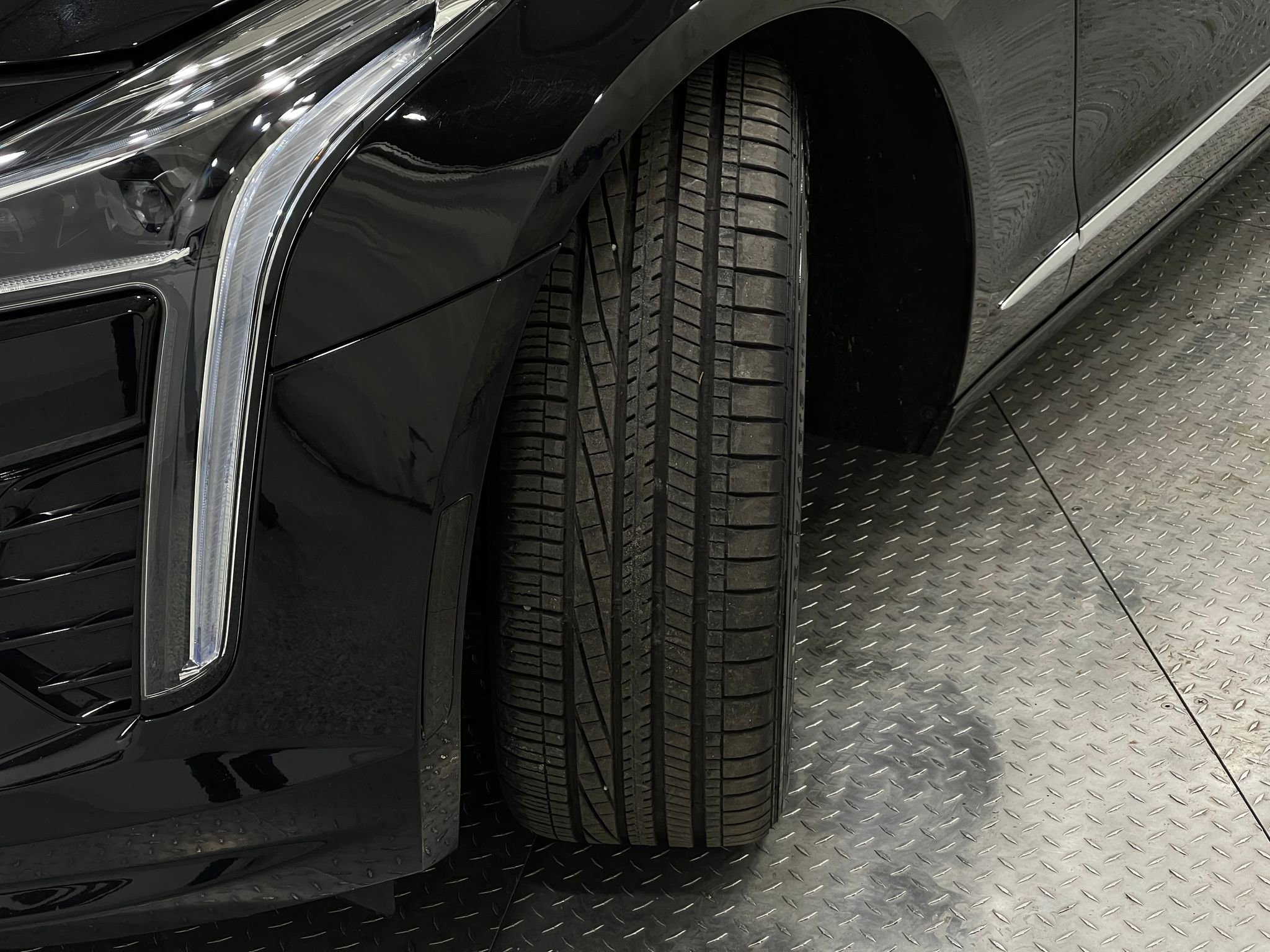 Used 2019 Cadillac CT6 Luxury w/ Driver Awareness Package image 37