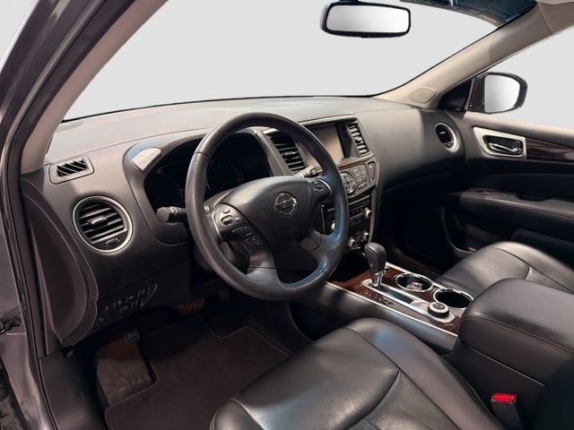 Used 2015 Nissan Pathfinder Platinum image 9