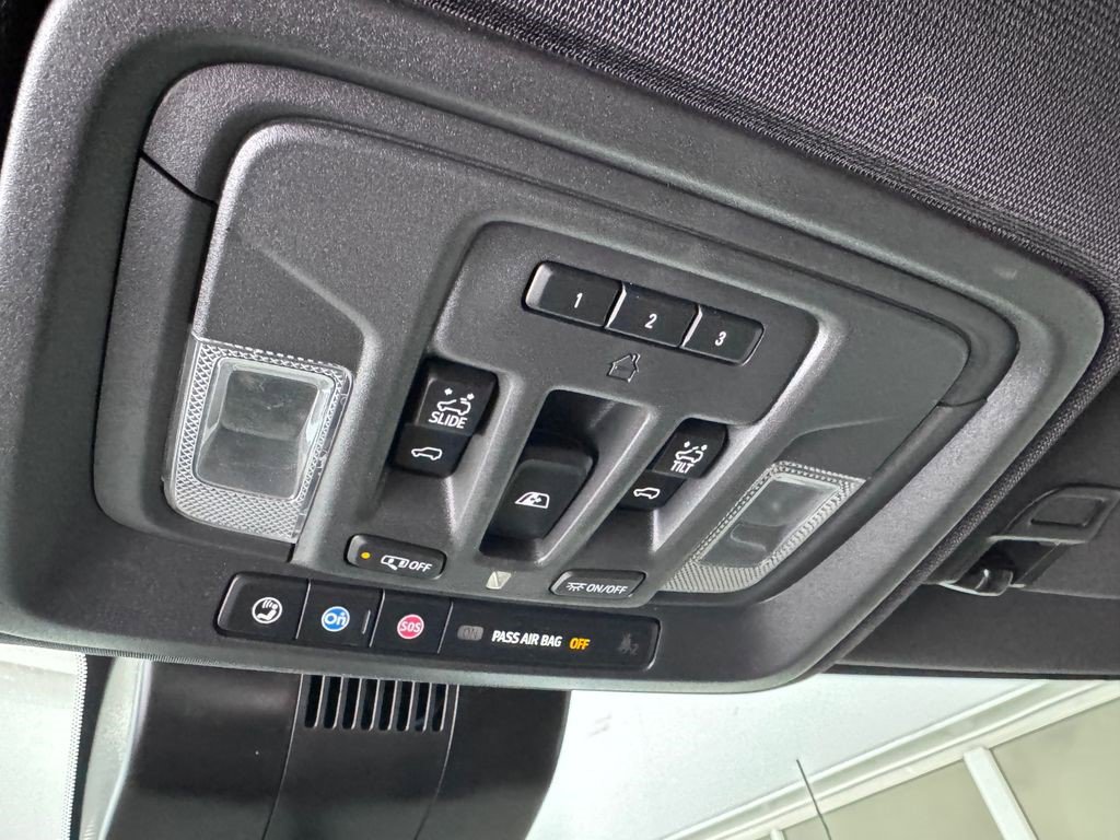 Certified 2025 Chevrolet Silverado 2500 High Country w/ Technology Package image 21