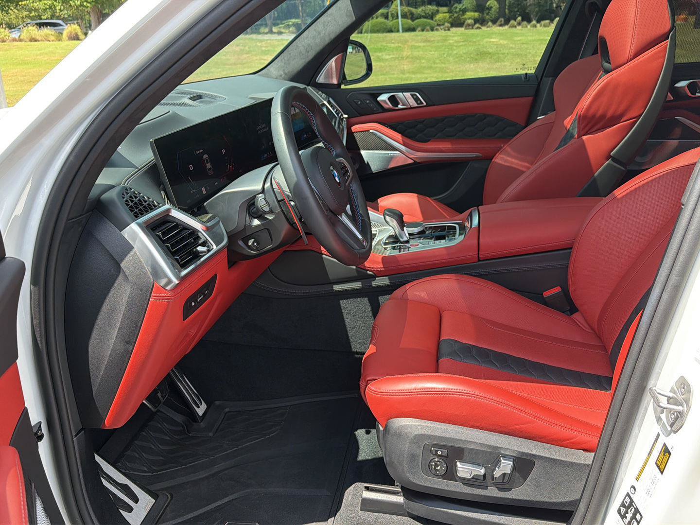 Used 2026 BMW X5 M Competition w/ Executive Package AWD/4WD image 10