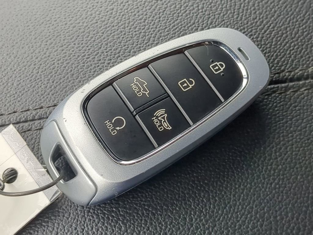 Used 2024 Hyundai Santa Cruz Night image 30