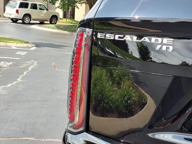 New 2026 Cadillac Escalade IQ Luxury 1 image 12