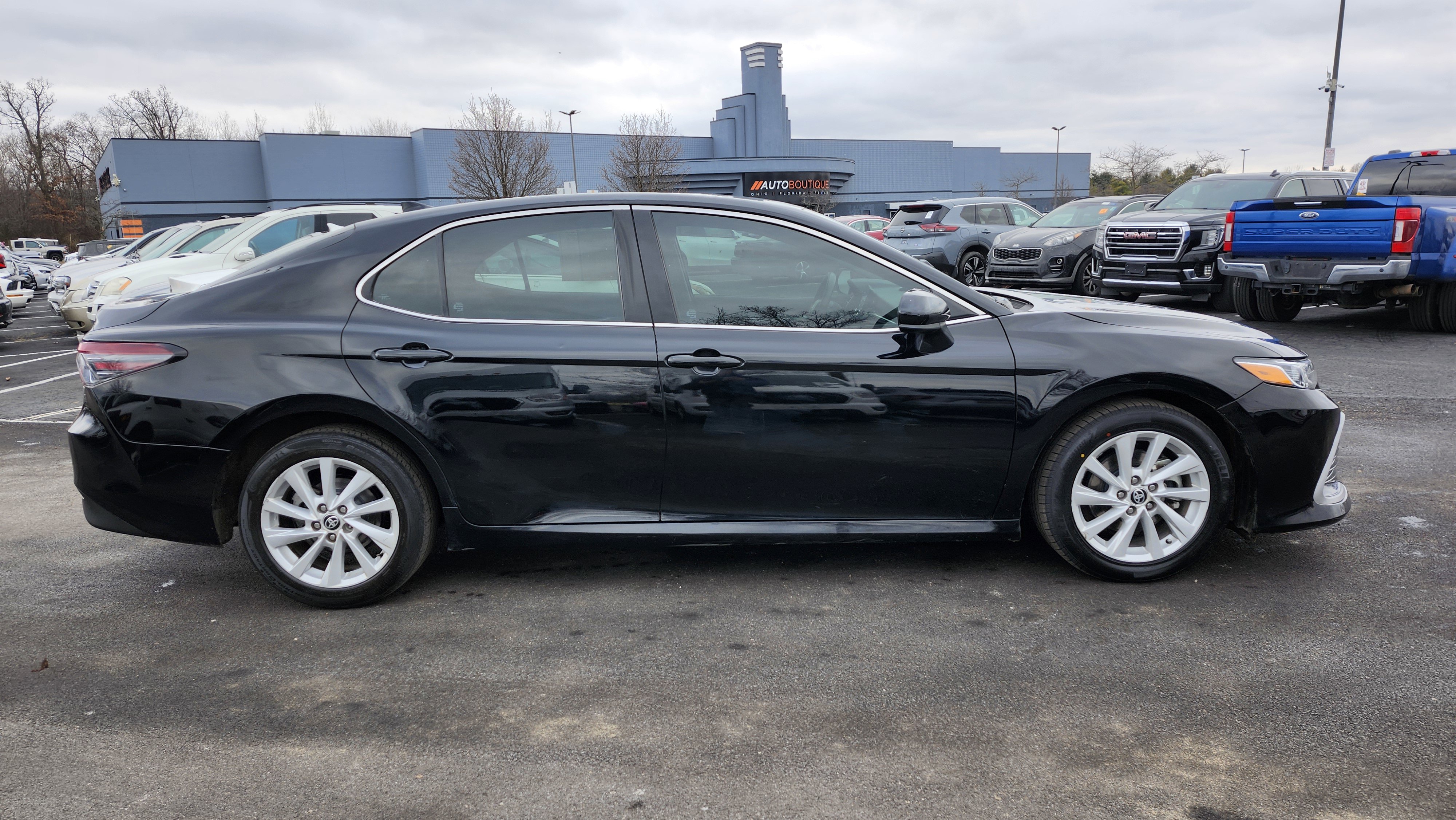 Used 2024 Toyota Camry LE image 16