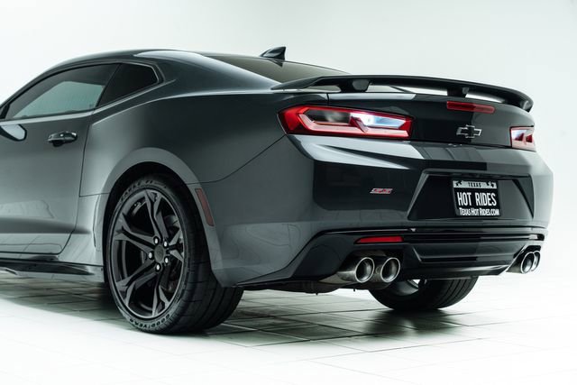 Used 2017 Chevrolet Camaro SS RWD image 20