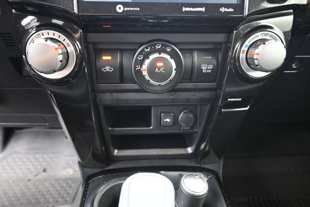 Used 2024 Toyota 4Runner TRD Off-Road Premium w/ Moonroof Package AWD/4WD image 9