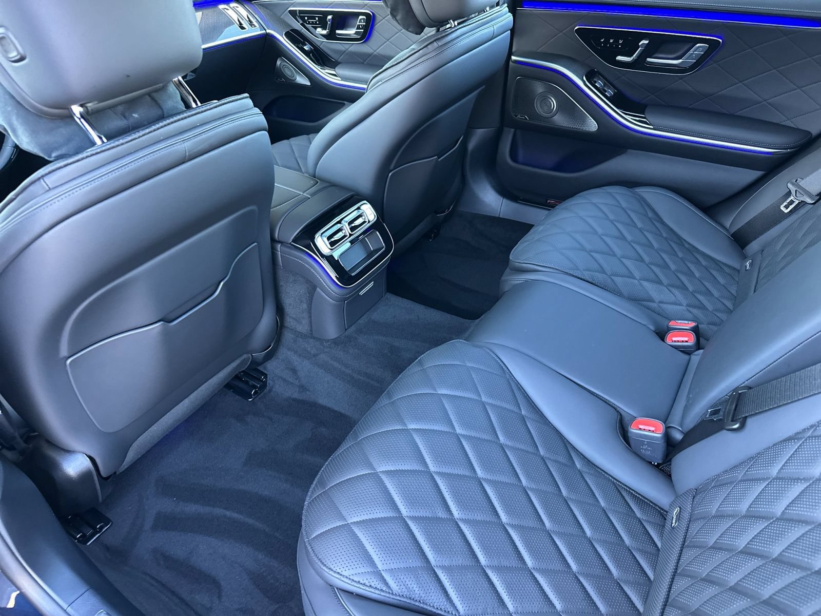 New 2026 Mercedes-Benz S 580 4MATIC Sedan image 12
