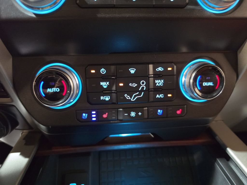 Used 2021 Ford F350 King Ranch w/ King Ranch Ultimate Package AWD/4WD image 17