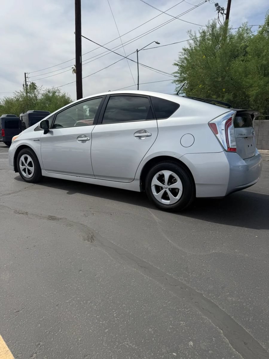 Used 2013 Toyota Prius Three FWD image 5