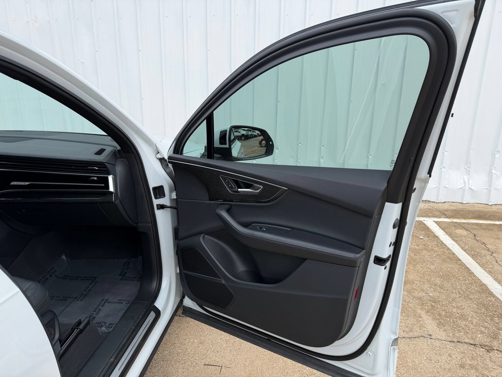 Used 2021 Audi Q7 3.0T Prestige AWD/4WD image 24