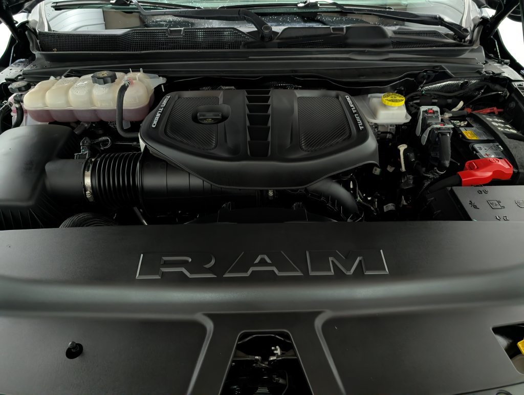 Used 2026 RAM 1500 Limited AWD/4WD image 33