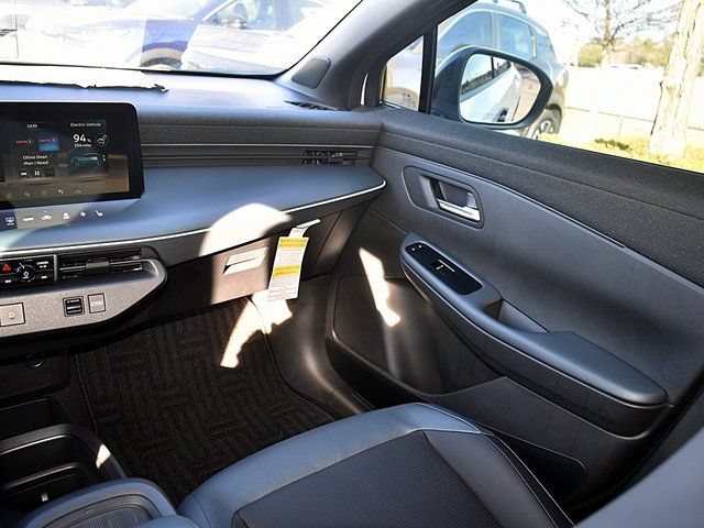 New 2026 Nissan Leaf SV+ w/ Illuminated Package FWD image 11
