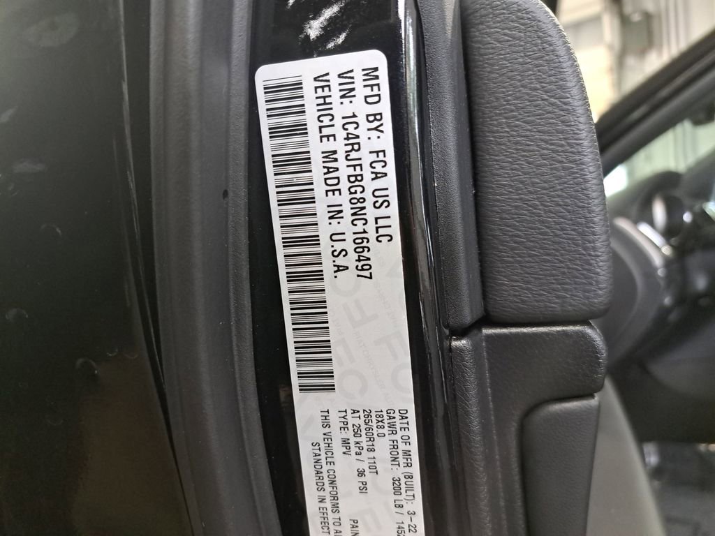 Used 2022 Jeep Grand Cherokee Limited AWD/4WD image 34