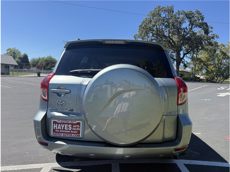 Used 2006 Toyota RAV4 Limited w/ Tow Prep Pkg AWD/4WD image 4