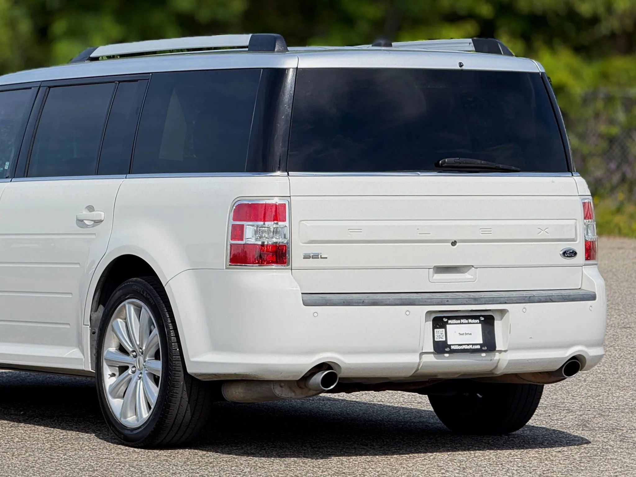 Used 2013 Ford Flex SEL FWD image 16