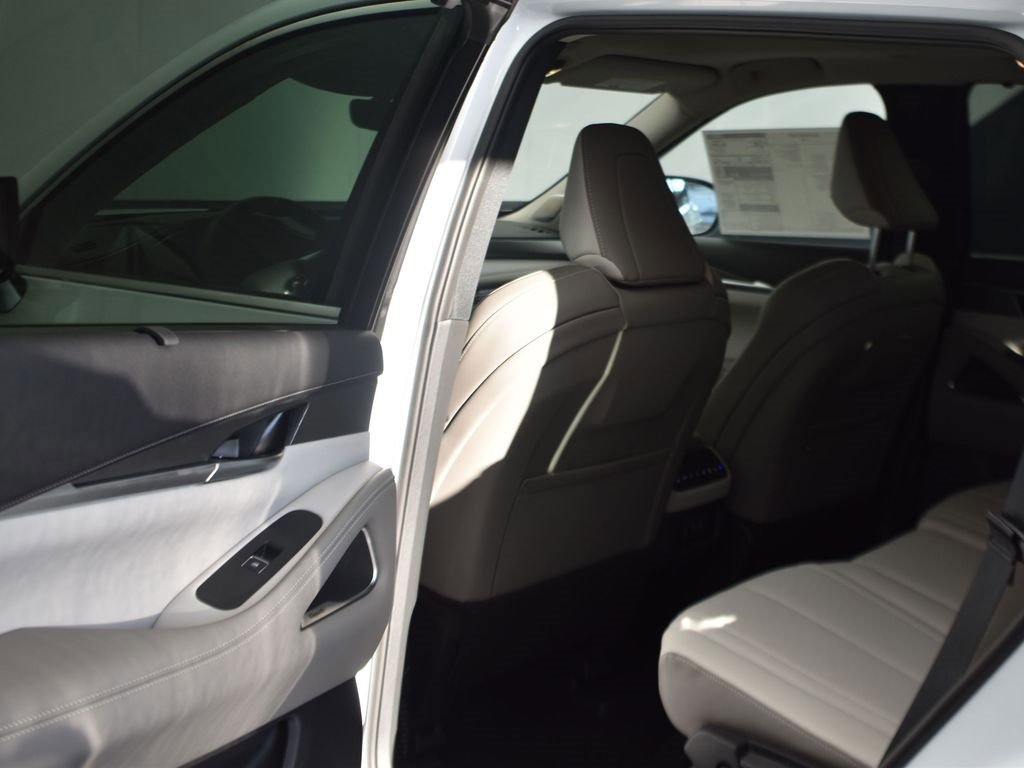 New 2026 INFINITI QX60 Luxe w/ Cargo Package image 14