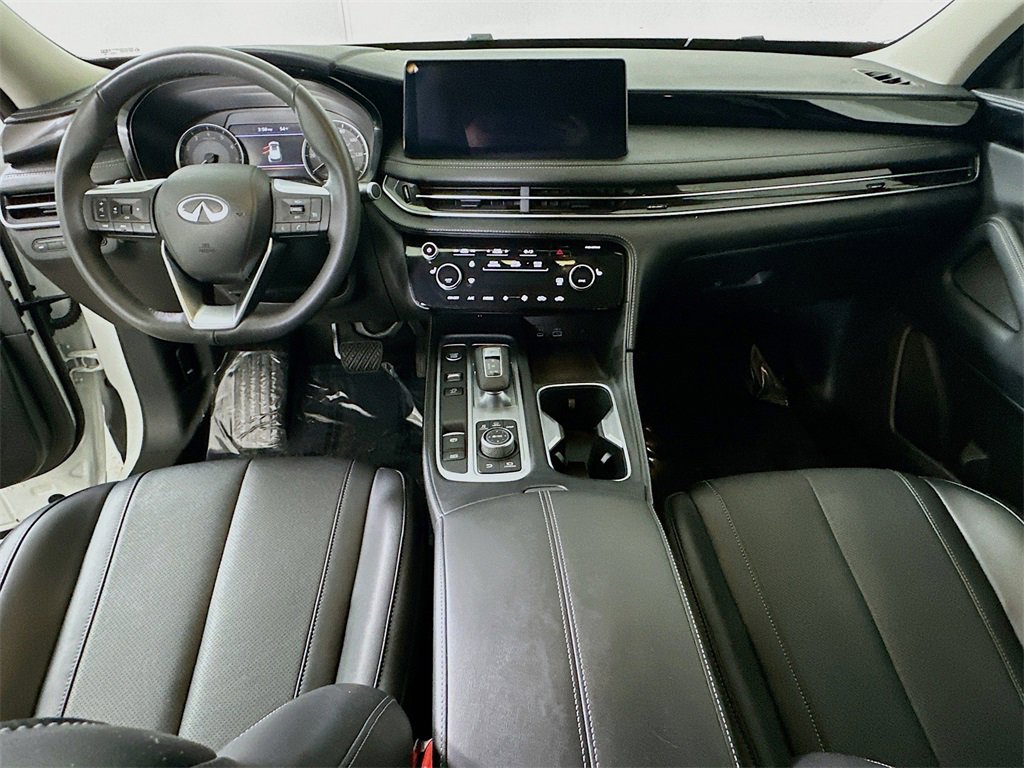 Used 2025 INFINITI QX60 Pure image 16