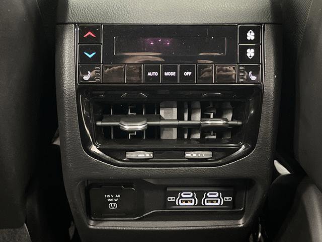 Used 2025 Jeep Grand Cherokee L Limited w/ Luxury Tech Group II AWD/4WD image 34