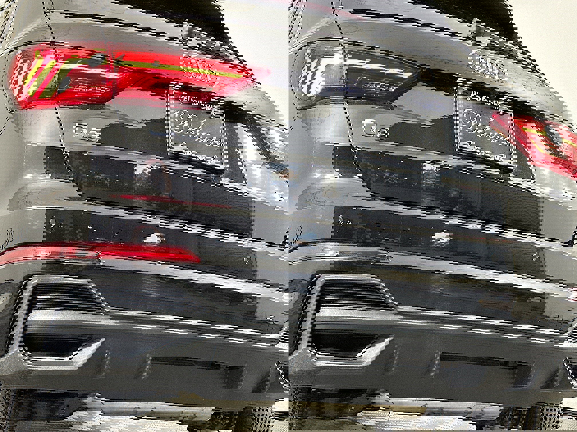 Used 2023 Audi Q3 2.0T Premium Plus image 26