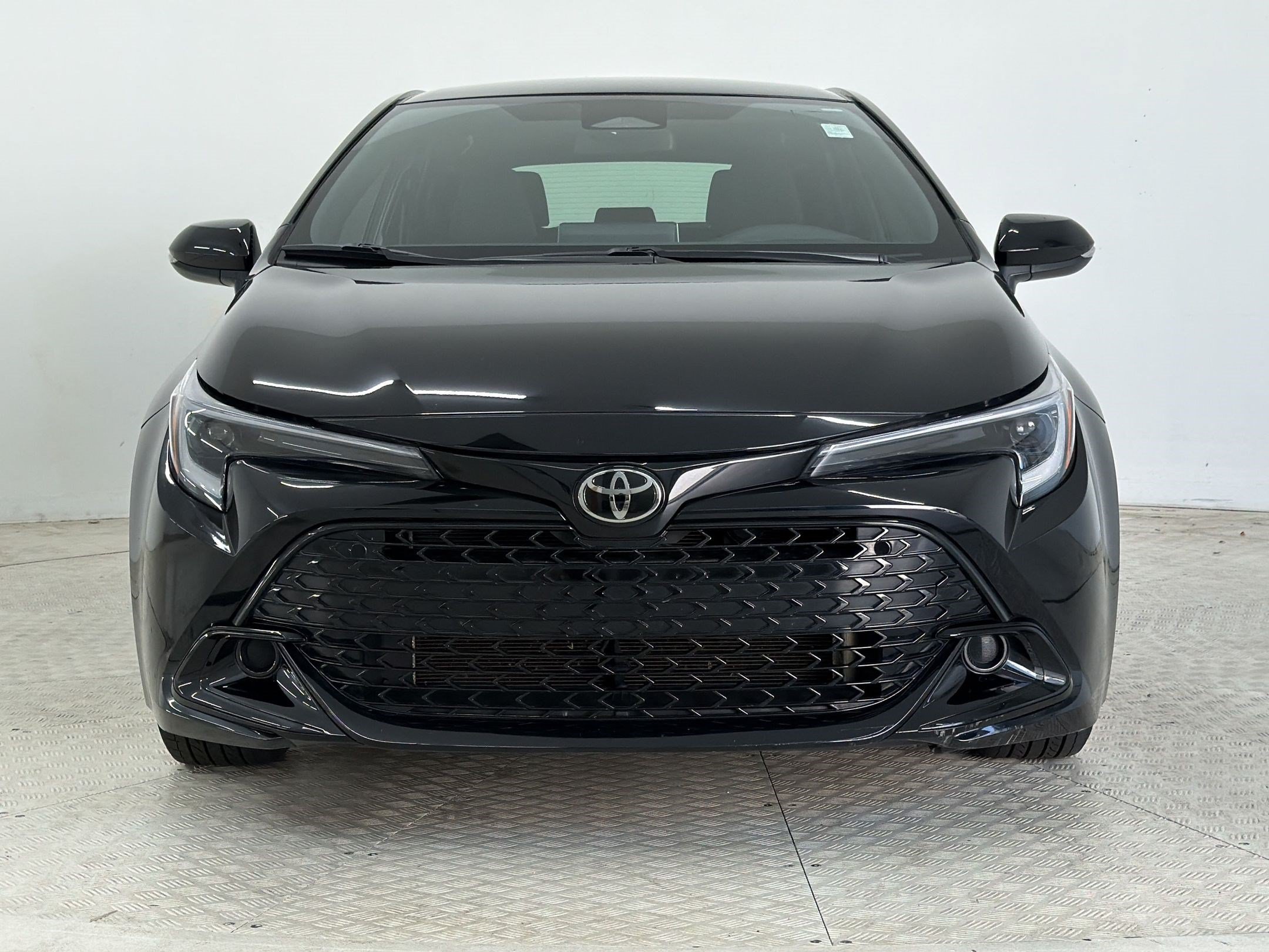 Used 2025 Toyota Corolla SE FWD image 6