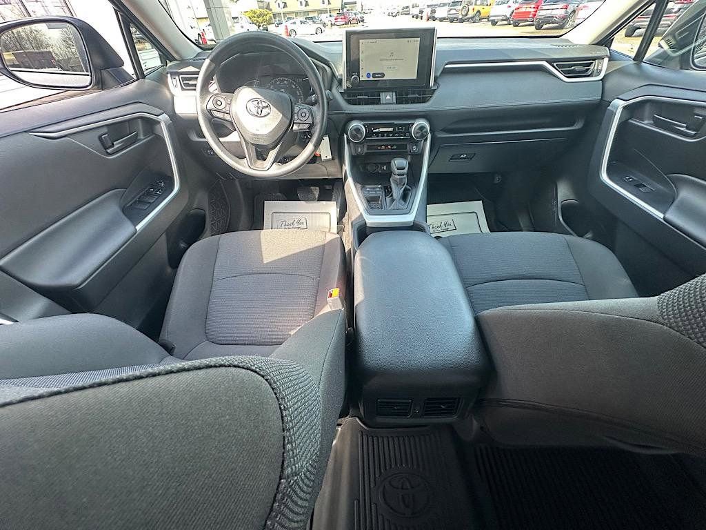 Certified 2025 Toyota RAV4 LE image 17