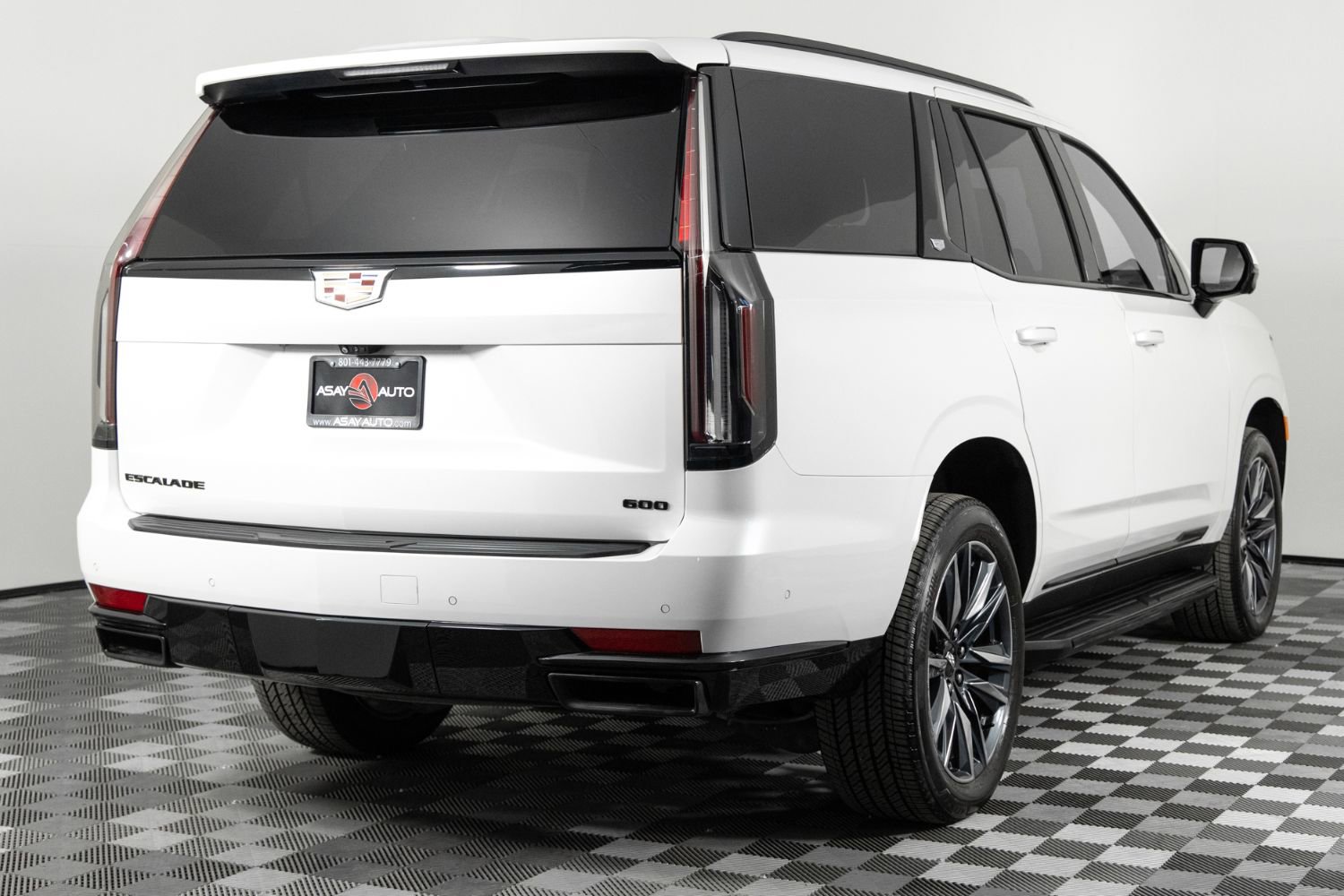 Used 2021 Cadillac Escalade Sport w/ Heavy-Duty Trailer Package image 7
