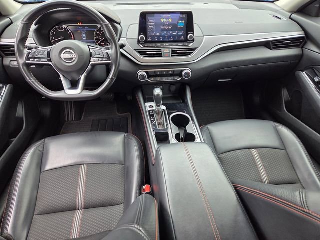 Used 2025 Nissan Altima 2.5 SR FWD image 16