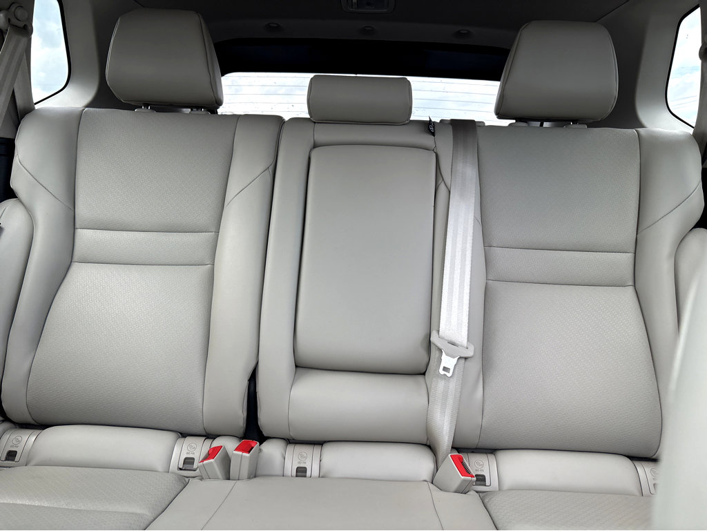 Used 2024 Nissan Rogue SV w/ SV Premium Package FWD image 23