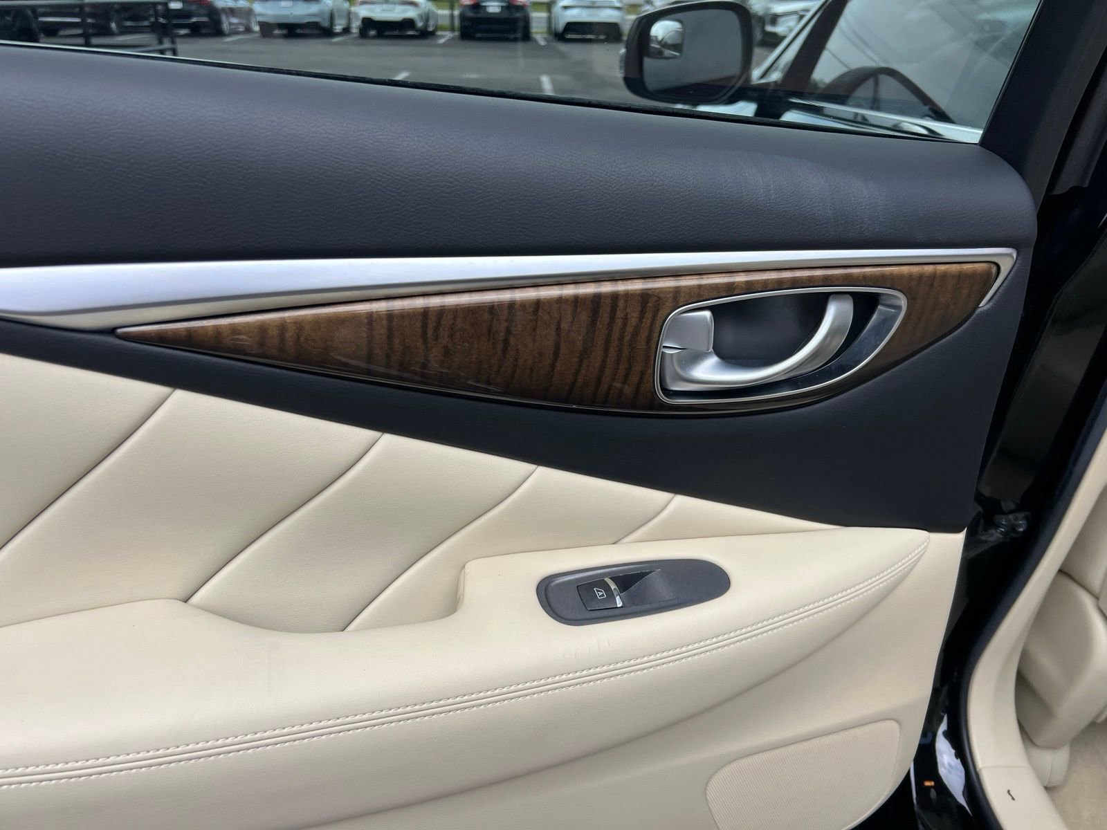 Used 2019 INFINITI Q50 Luxe w/ Essential Package (3.0T Luxe) image 41
