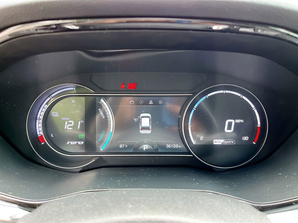 Used 2022 Kia Niro EX image 10